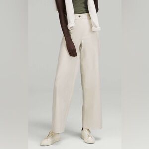 NWOT Lululemon City Sleek 5 Pocket Wide-Leg High-Rise Pant Light Utilite…